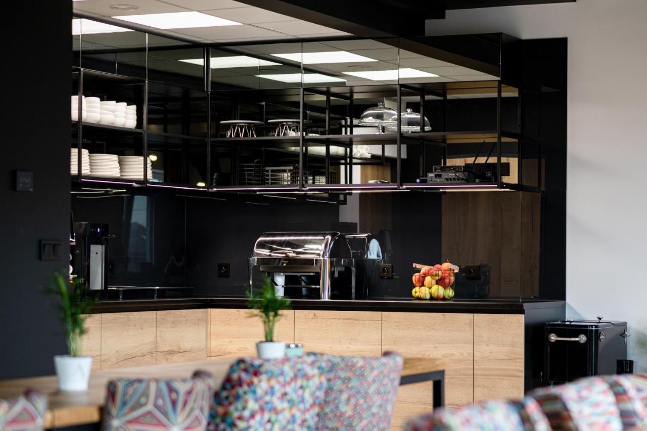 Jura Hotel Osiek Olkusz Ngoại thất bức ảnh