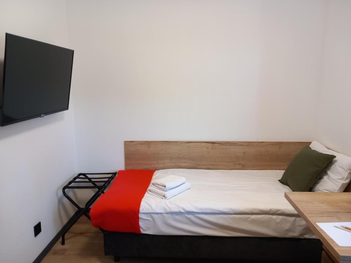 Jura Hotel Osiek Olkusz Ngoại thất bức ảnh